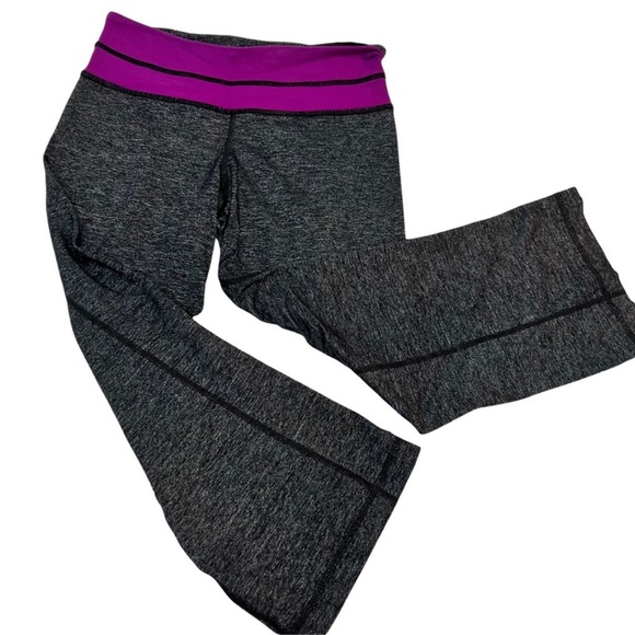 Lululemon cropped Flared Grey yoga pants Size 2 - Picture 1 of 4